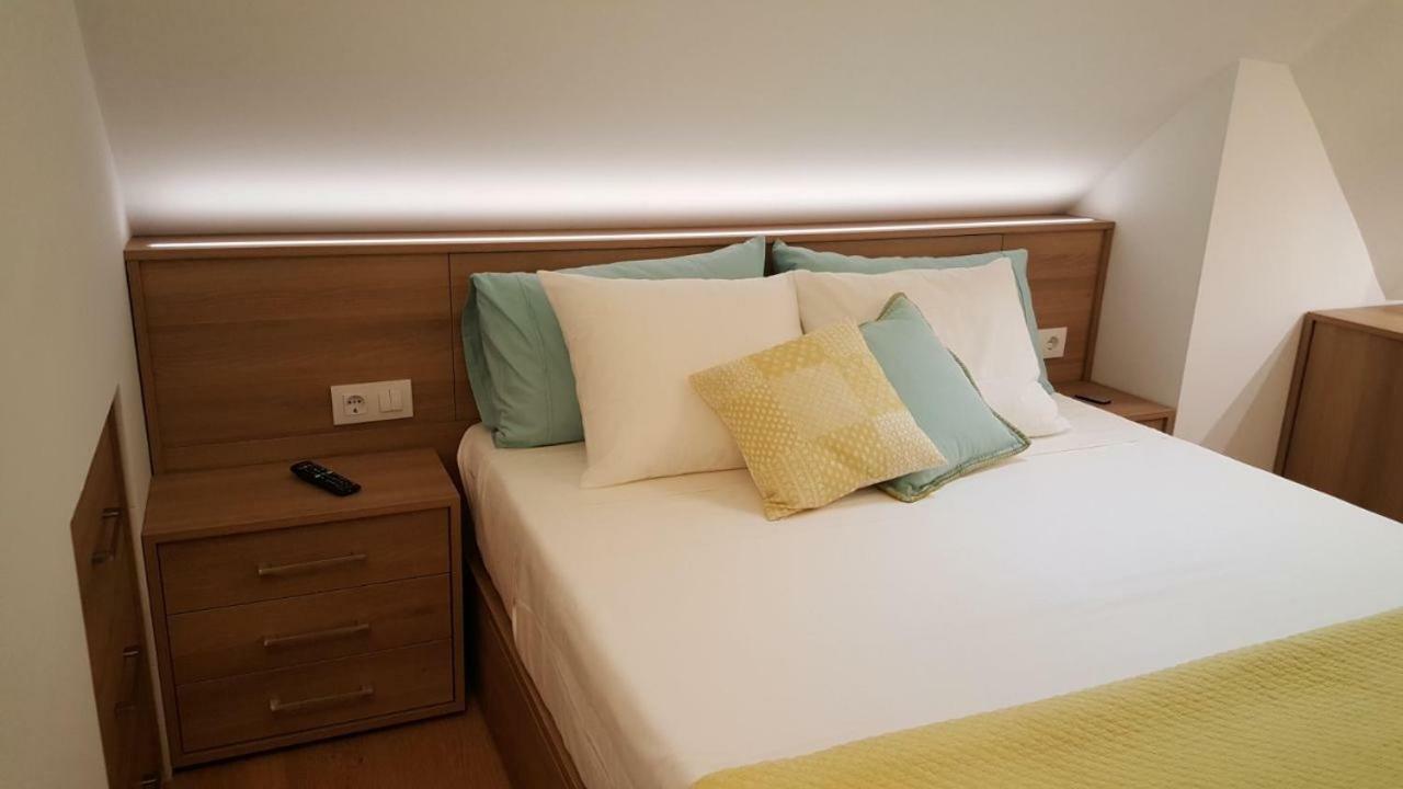 Estudio Atico Con Altillo Ourense Eksteriør bilde