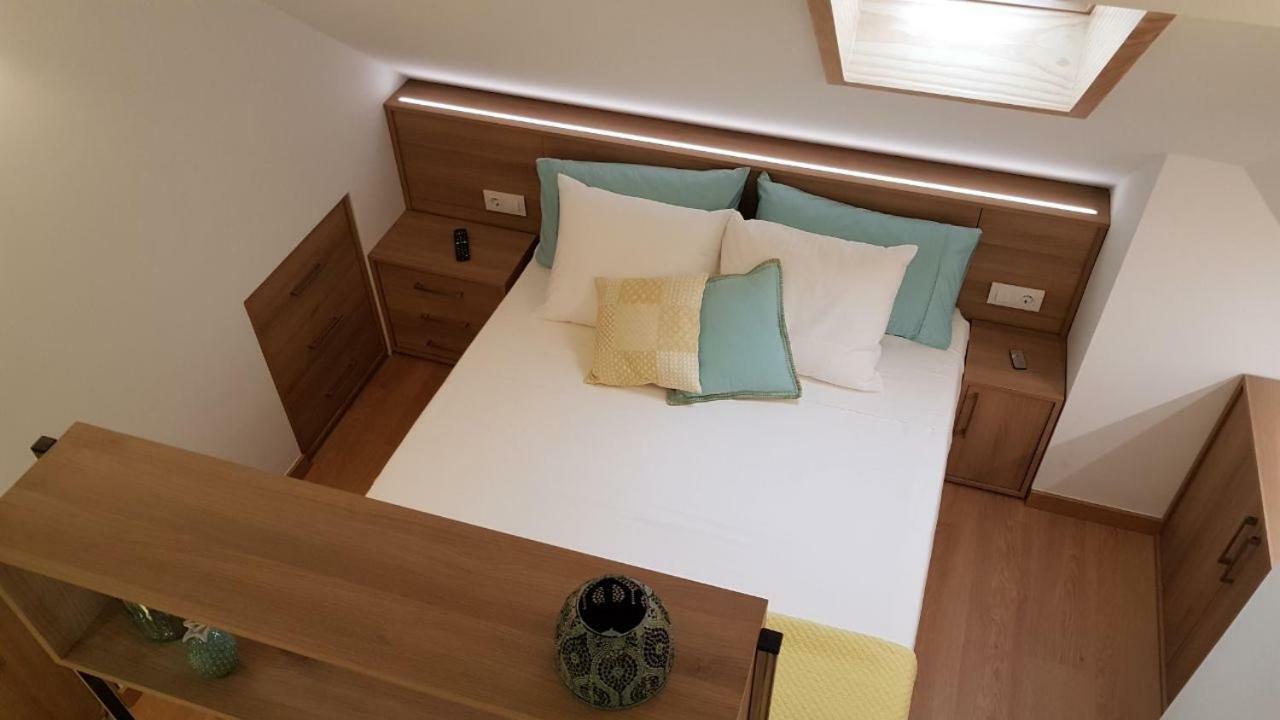 Estudio Atico Con Altillo Ourense Eksteriør bilde